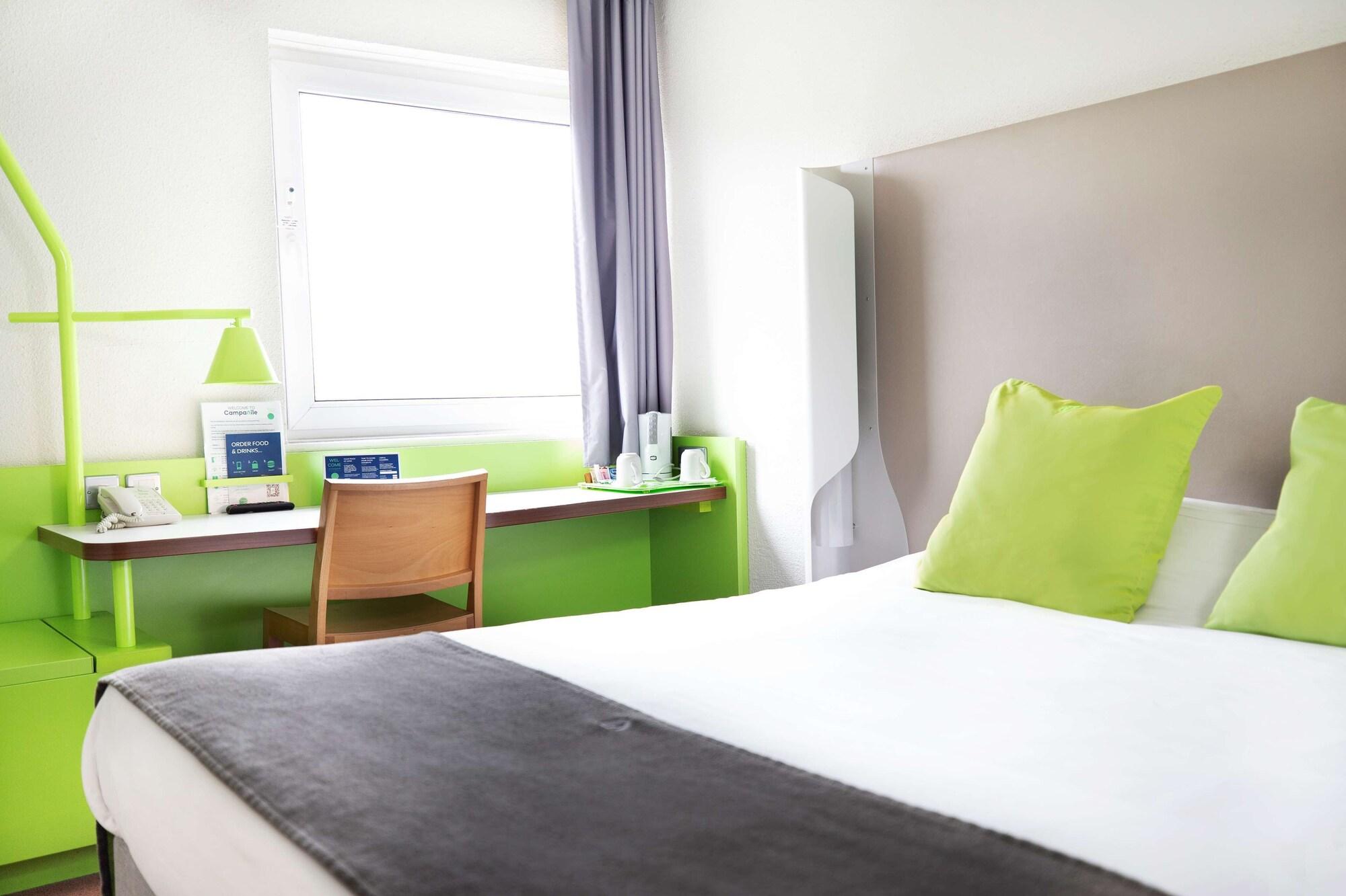 Campanile Swindon Hotel Exterior photo